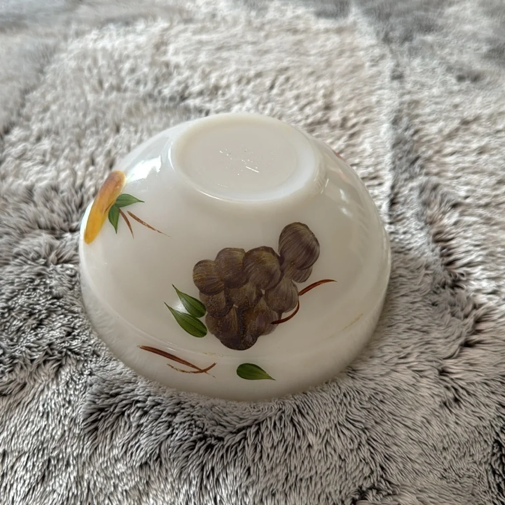 VTG Anchor Hocking Fire King Gay Fad Fruit Pattern Hand Painted White Milk Glass